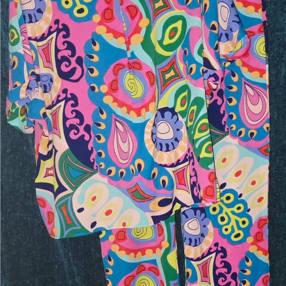 Women’s Colorful Paisley Print Set - Pink & Blue - Picture 2 of 5
